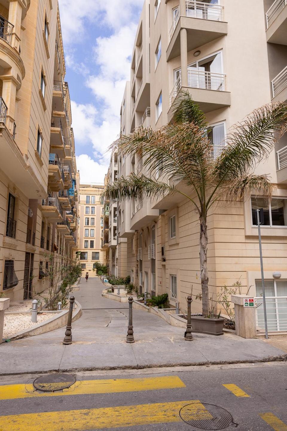 סליאמה Balluta Bay Spacious Apt - 2Br מראה חיצוני תמונה