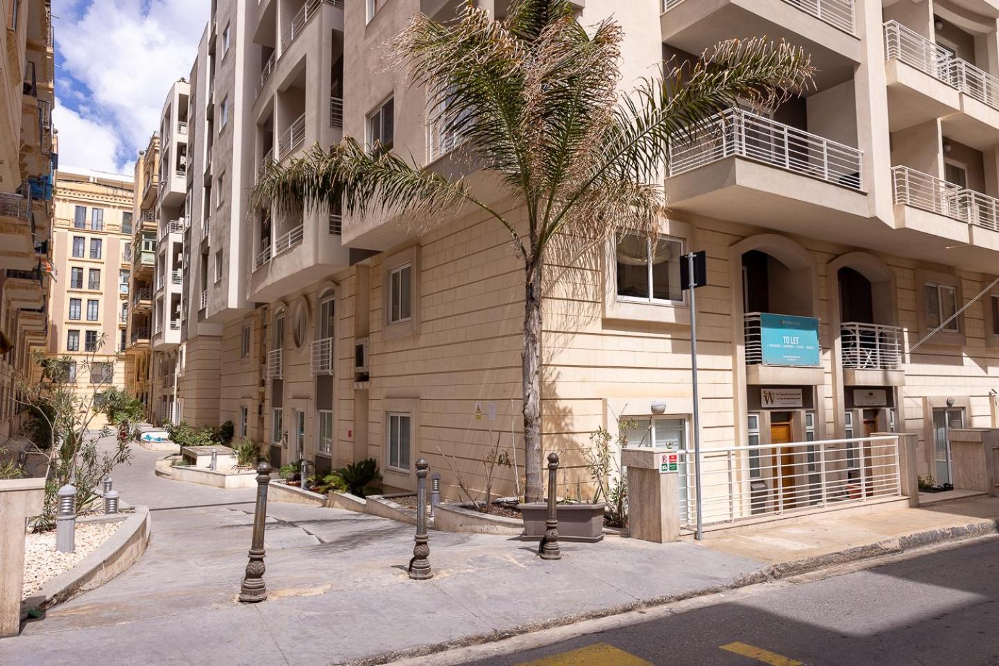 סליאמה Balluta Bay Spacious Apt - 2Br מראה חיצוני תמונה