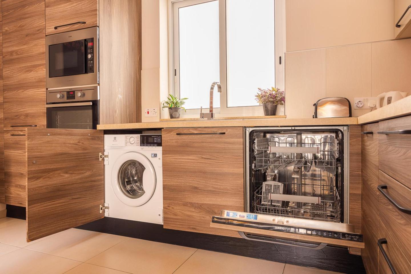 סליאמה Balluta Bay Spacious Apt - 2Br מראה חיצוני תמונה