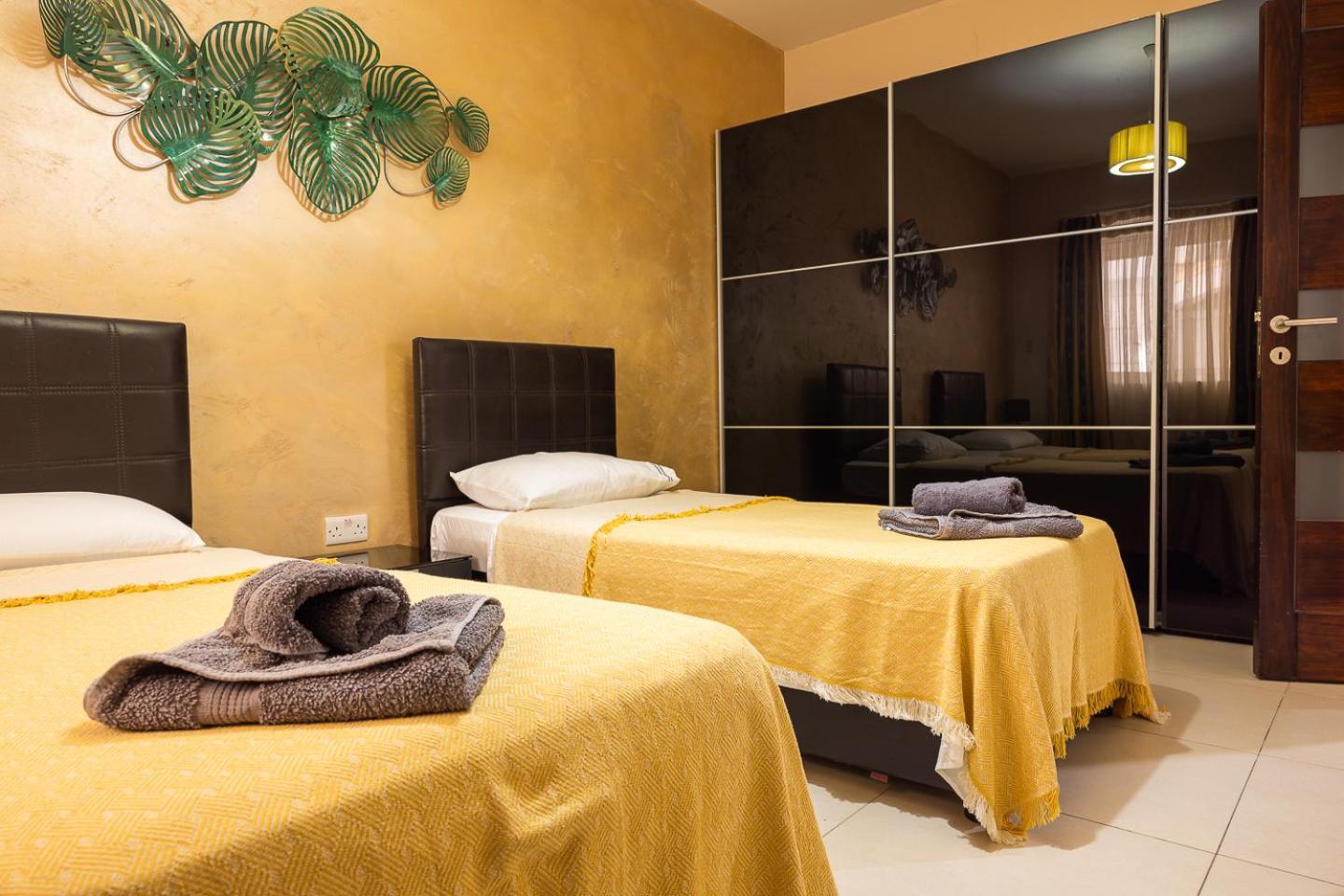 סליאמה Balluta Bay Spacious Apt - 2Br מראה חיצוני תמונה